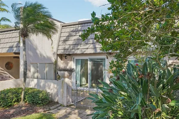 $159,900 | 404 Cordova Green, Unit 404, Seminole, FL 33777