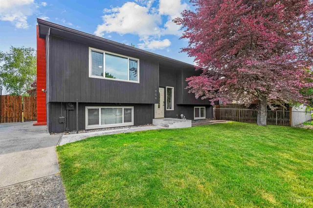 $415,000 | 1806 Powers Drive, Lewiston, ID 83501