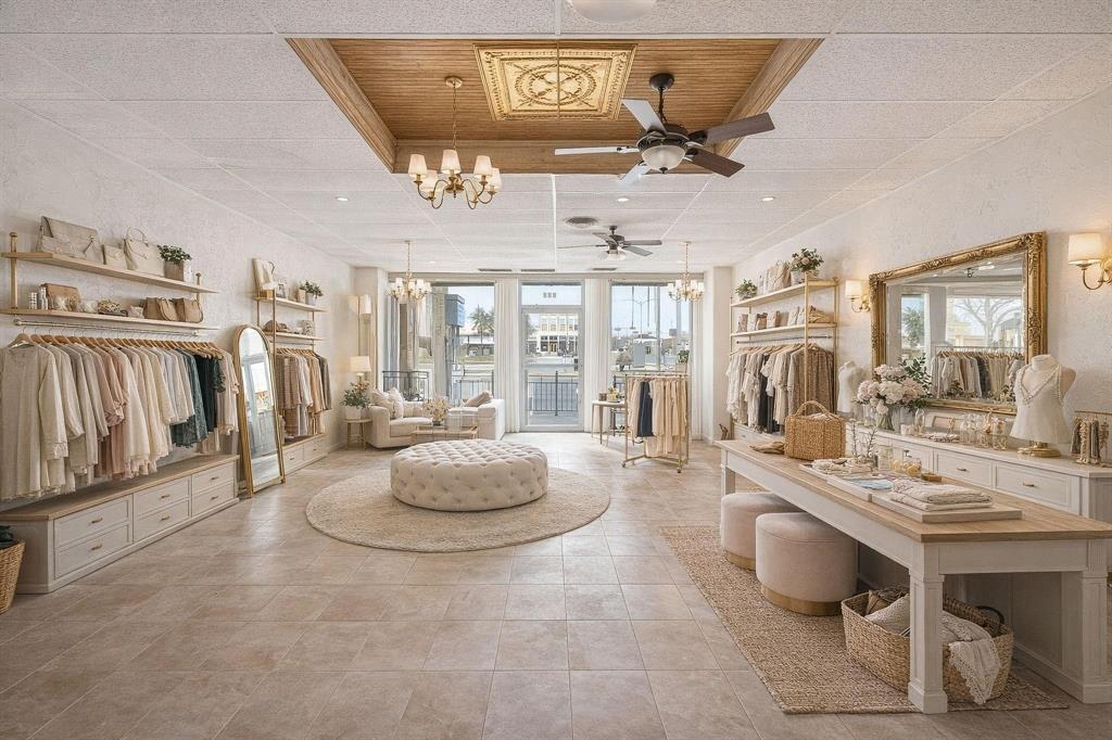 107 South Austin Street Comanche, TX 76442 - Photo 12 of 40 Virtually Renovated/staged