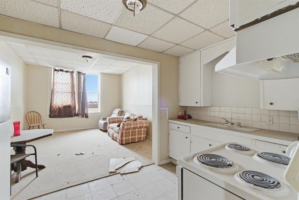 107 South Austin Street Comanche, TX 76442 - Photo 25 of 40