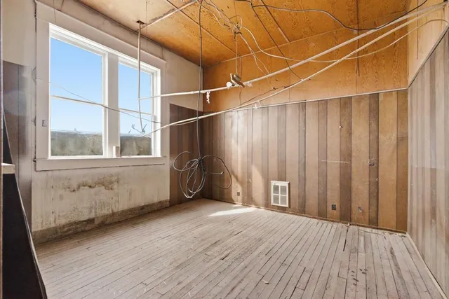 $650,000 | 107 South Austin Street, Comanche, TX 76442