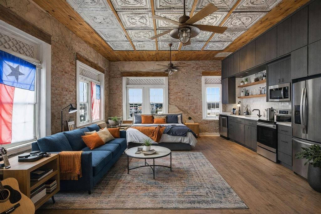 107 South Austin Street Comanche, TX 76442 - Photo 34 of 40 Virtually Renovated/staged