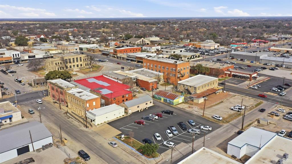 107 South Austin Street Comanche, TX 76442 - Photo 9 of 40