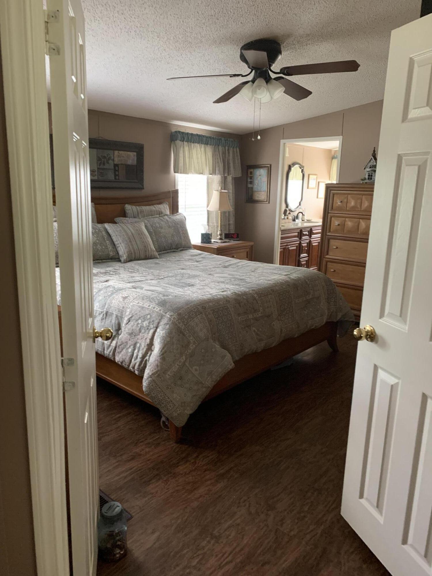 163 Loudon Road Philadelphia, TN 37846 - Photo 8 of 17 Bedroom