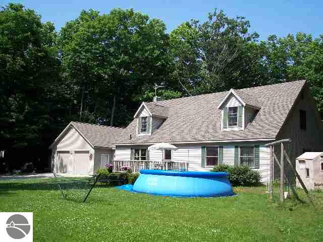 5340 Kalchik Road Omena, MI 49674 - Photo 7 of 9 1659817-6.JPG