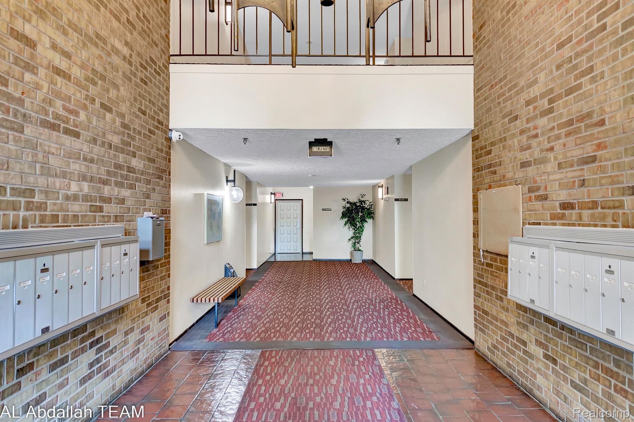 27330 Arborway Road, Unit 18 Southfield, MI 48033 - Photo 3 of 25 Gallery Image 3