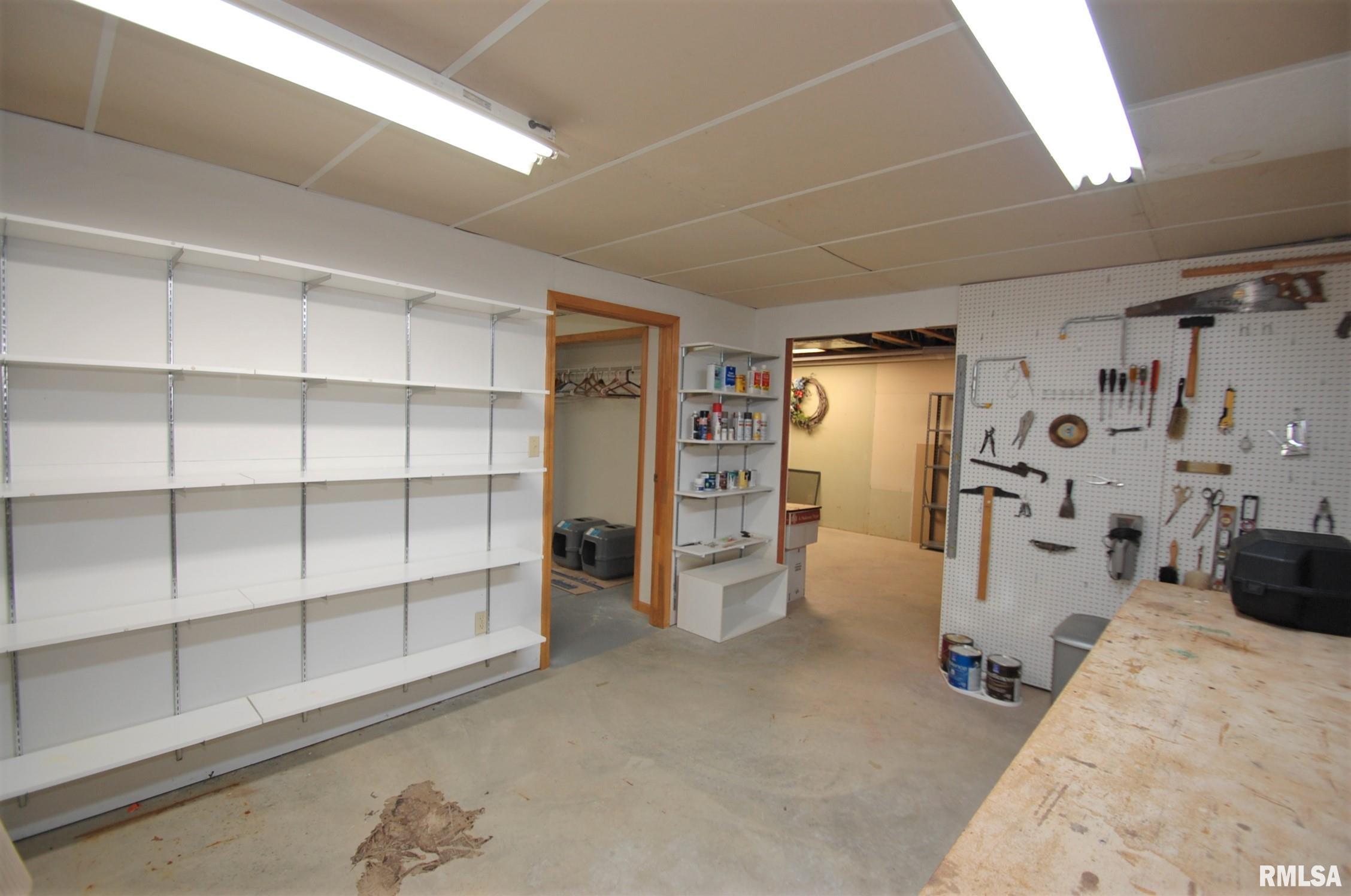 3534 West Chartwell Road Peoria, IL 61614 - Photo 39 of 41 Gallery Image 39