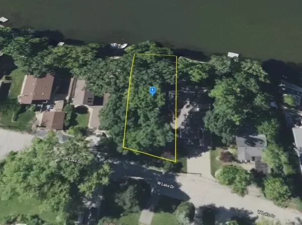 $107,999 | 21803 Lake Avenue, Round Lake, IL 60073