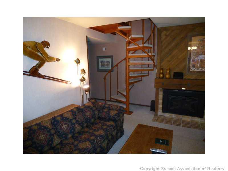 1132 Flying Dutchman Road, Unit 1132 Keystone, CO 80435 - Photo 4 of 13 Gallery Image 4