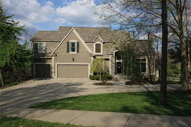 $549,000 | 5419 Summit Court, Shawnee, KS 66216
