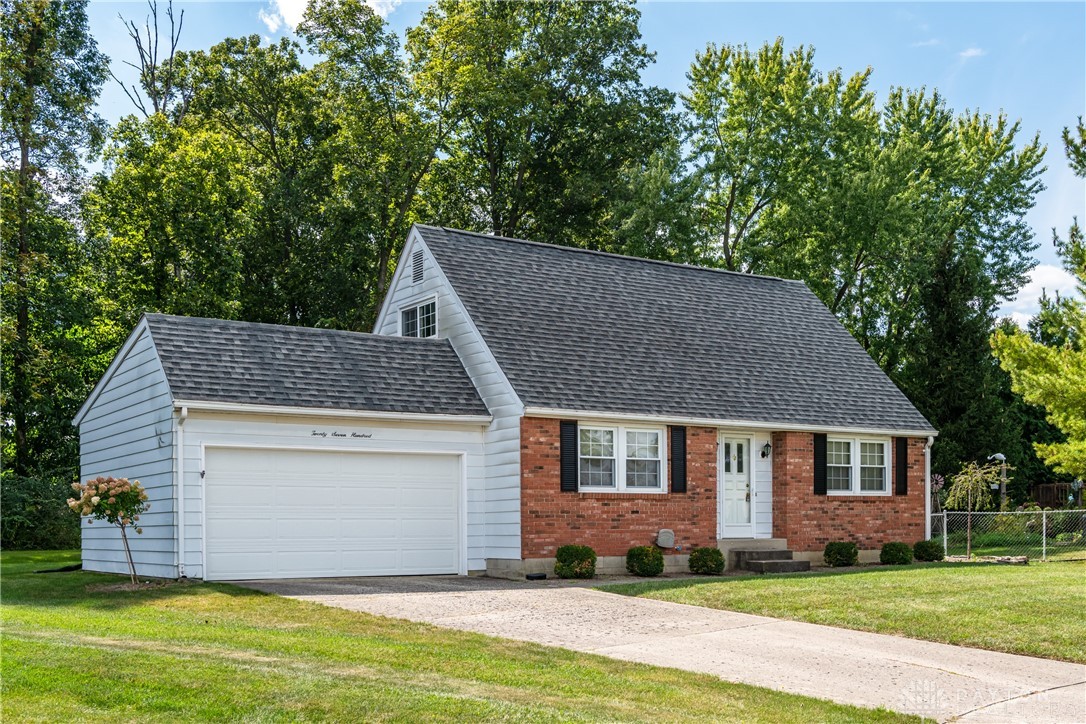 2700 Edna Lane Springfield, OH 45503 - Photo 2 of 37 Gallery Image 2