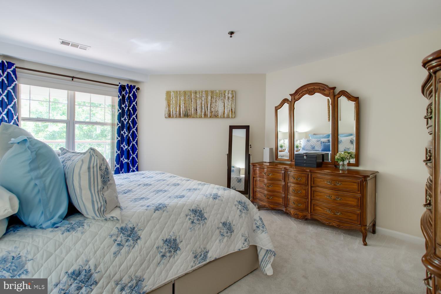 5563 Seminary Road, Unit 406 Falls Church, VA 22041 - Photo 13 of 34 Gallery Image 13