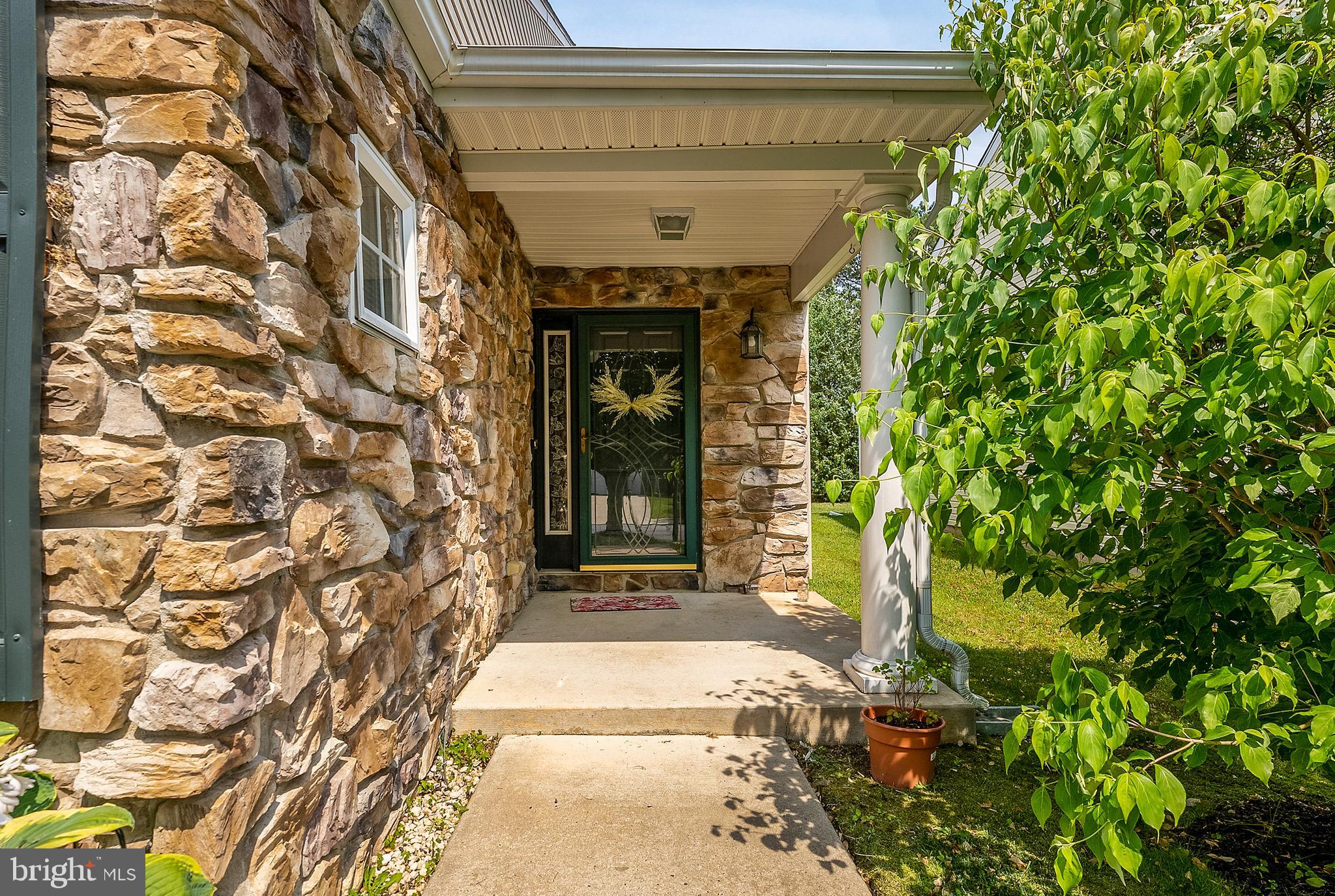 32 Gasko Road Mays Landing, NJ 08330 - Photo 3 of 31 Front Entry/Porch