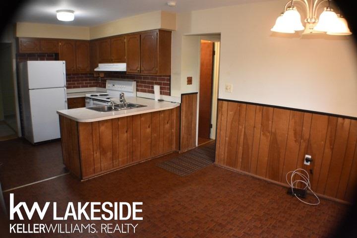 2088 Derby Road Birmingham, MI 48009 - Photo 6 of 28 31348962-5.JPG
