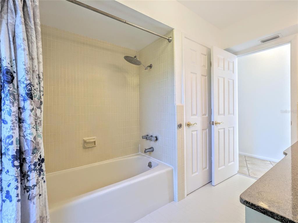 5456 Azure Way Sarasota, FL 34242 - Photo 25 of 44
