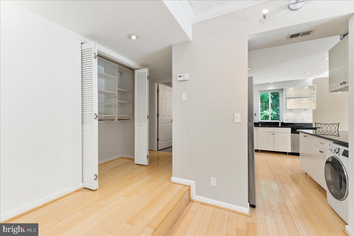 11814 Breton Court, Unit 1A Reston, VA 20191 - Photo 9 of 15
