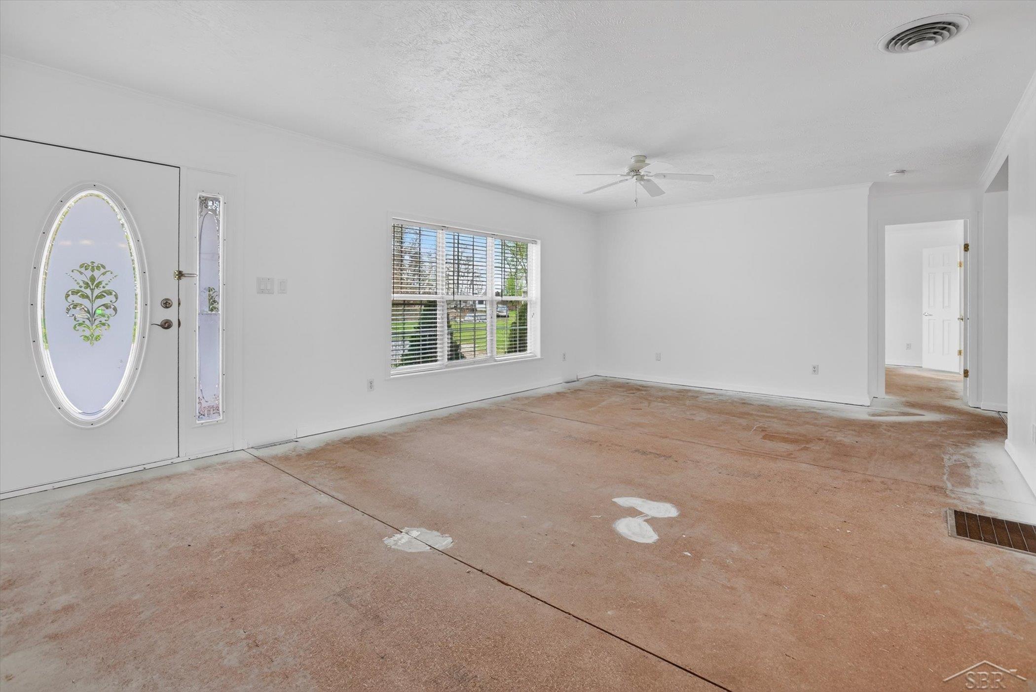 11087 Pierce Road Freeland, MI 48623 - Photo 5 of 98