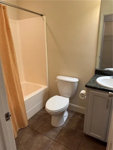 $1,800 | 234 Victorian Lakes Drive, Brunswick, GA 31525