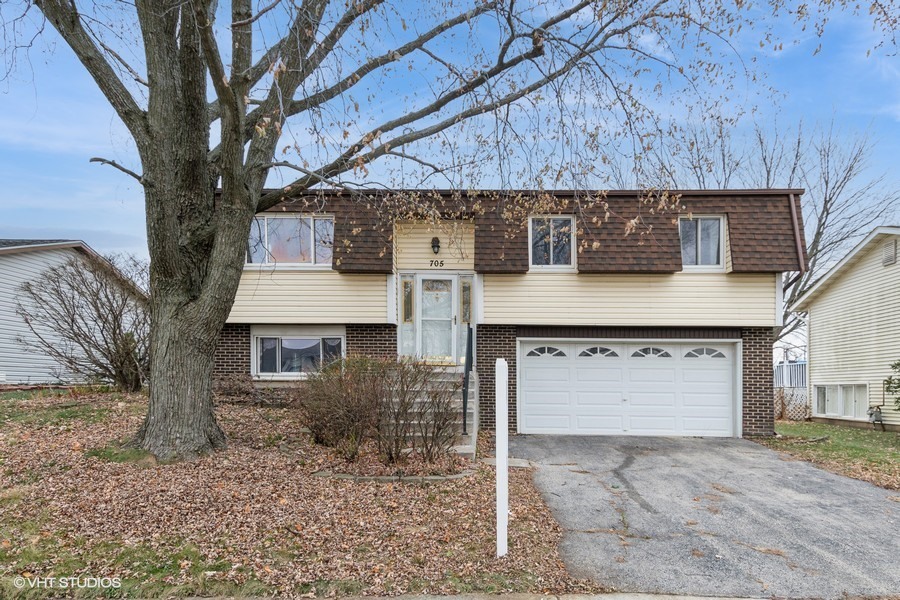 705 Gavin Avenue Romeoville, IL 60446 - Photo 1 of 19 Gallery Image 1