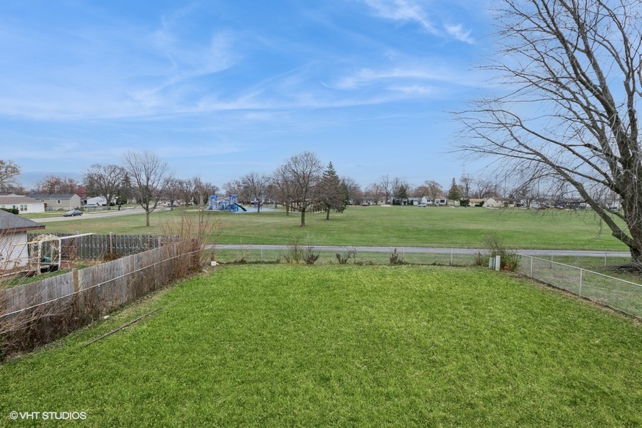 705 Gavin Avenue Romeoville, IL 60446 - Photo 17 of 19 Gallery Image 17