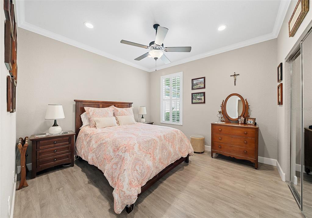 9051 Southwest 70th Loop Ocala, FL 34481 - Photo 14 of 32 Gallery Image 14