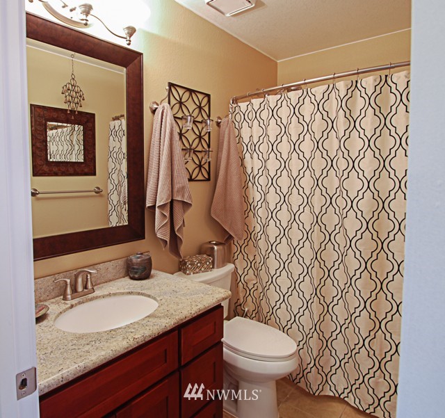 5901 Compton Loop Southeast Lacey, WA 98513 - Photo 17 of 25 Gallery Image 17