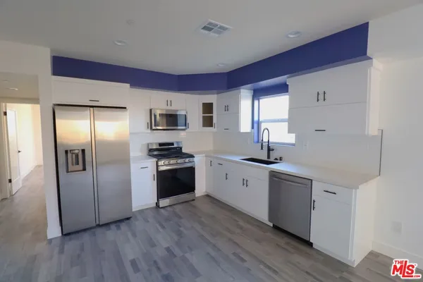 $4,475 | 776 West 25th Street, San Pedro, CA 90731