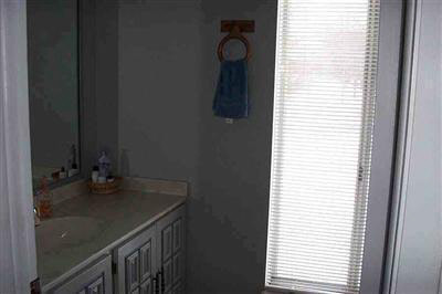 2071 Reid Road Flint, MI 48507 - Photo 8 of 10 20204983-7.JPG