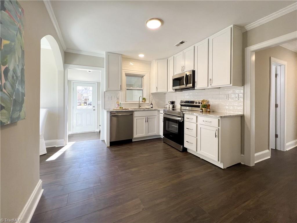 419 West Vandalia Road Greensboro, NC 27406 - Photo 11 of 30