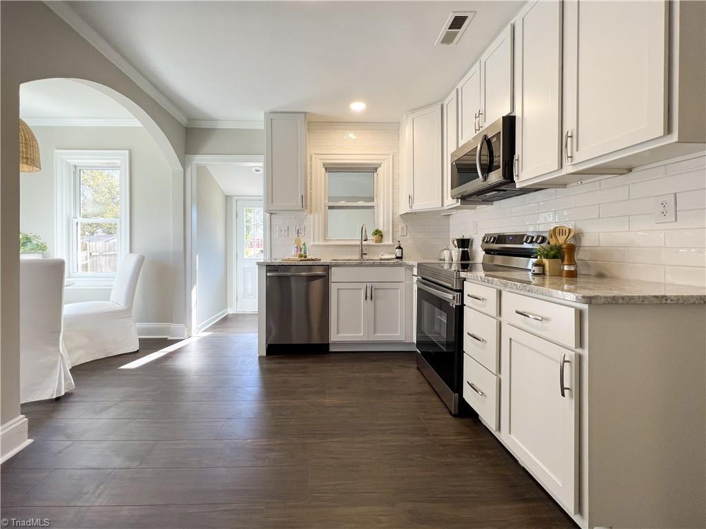 419 West Vandalia Road Greensboro, NC 27406 - Photo 14 of 30