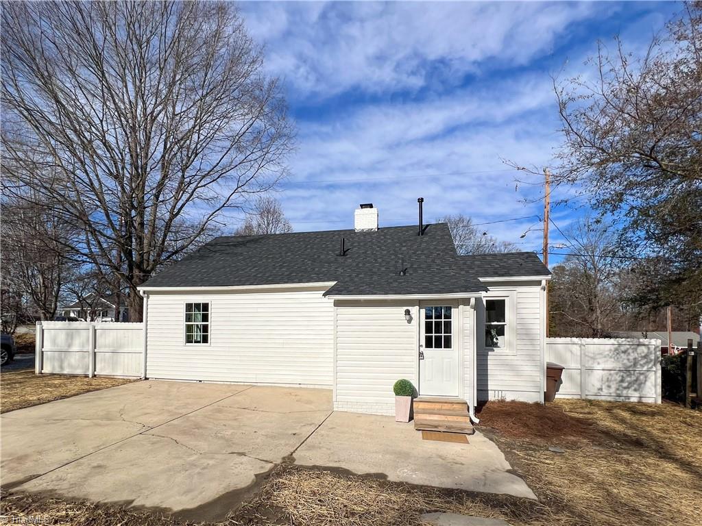 419 West Vandalia Road Greensboro, NC 27406 - Photo 29 of 30