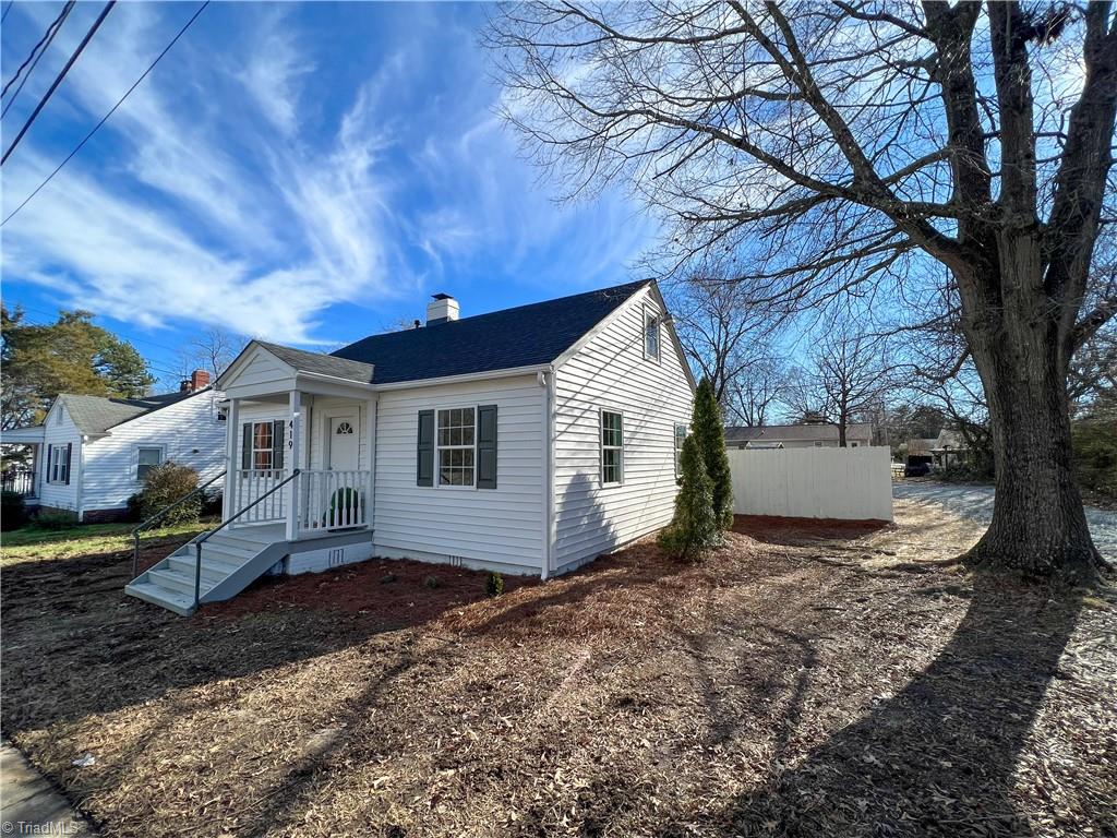 419 West Vandalia Road Greensboro, NC 27406 - Photo 3 of 30