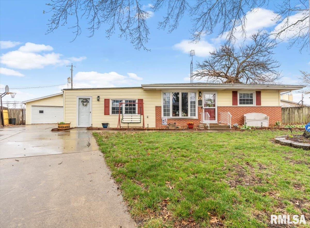 17 Celeste Court Springfield, IL 62703 - Photo 1 of 30