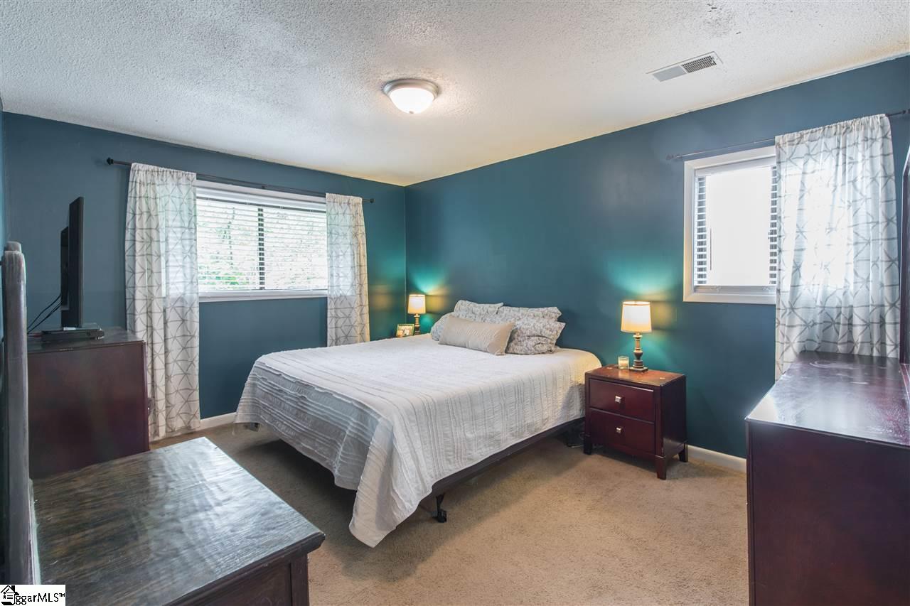 1201 Winding Way Taylors, SC 29687 - Photo 11 of 20