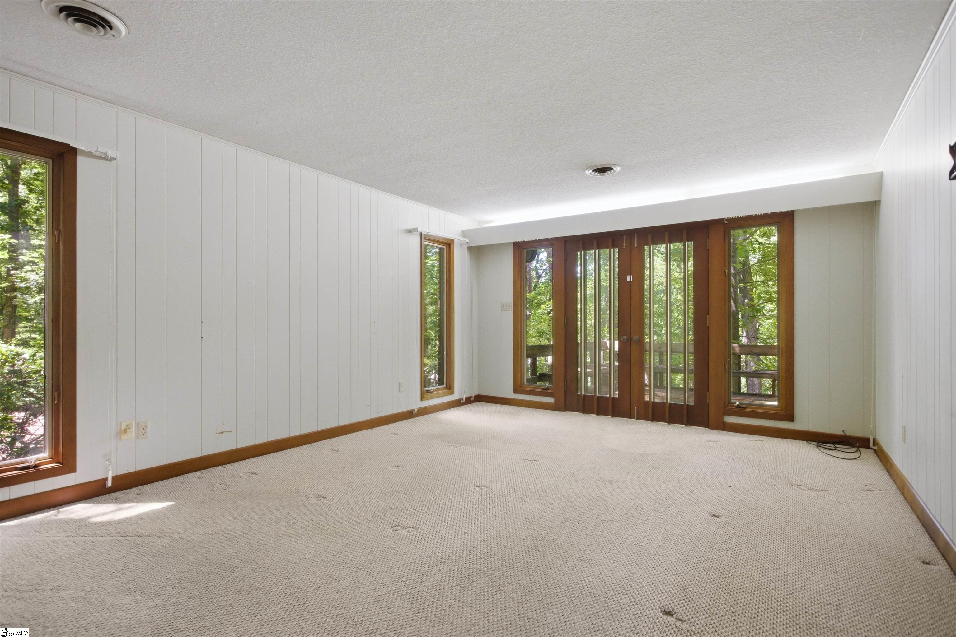 16 Oakleaf Road Greenville, SC 29609 - Photo 14 of 35