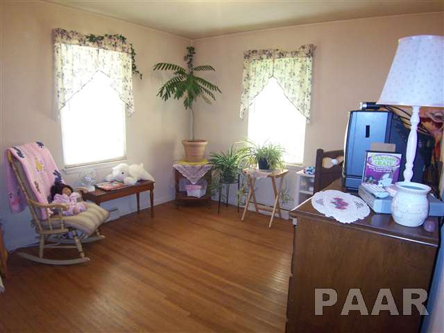 103 Perry Court Creve Coeur, IL 61610 - Photo 12 of 15 Gallery Image 12