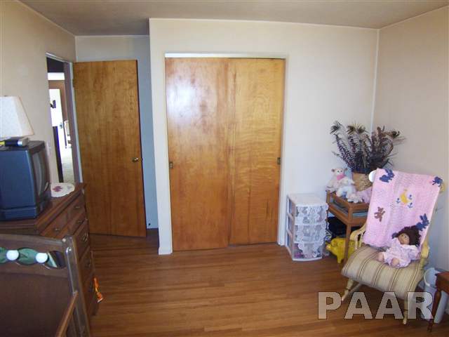 103 Perry Court Creve Coeur, IL 61610 - Photo 13 of 15 Gallery Image 13