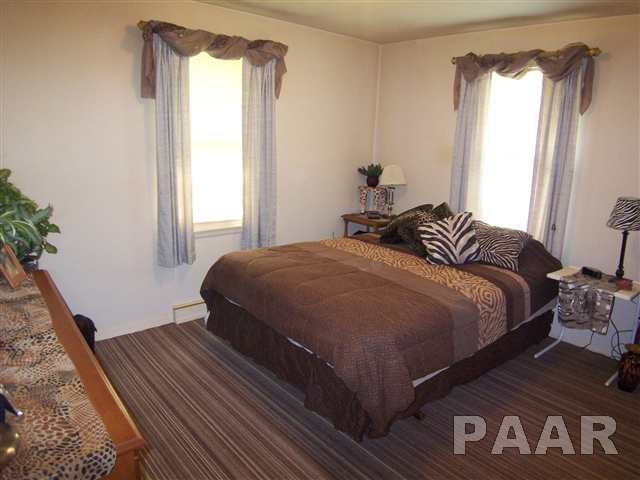 103 Perry Court Creve Coeur, IL 61610 - Photo 7 of 15 Gallery Image 7