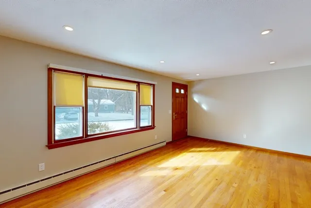 $399,000 | 141 Tracy Circle, Amherst, MA 01002