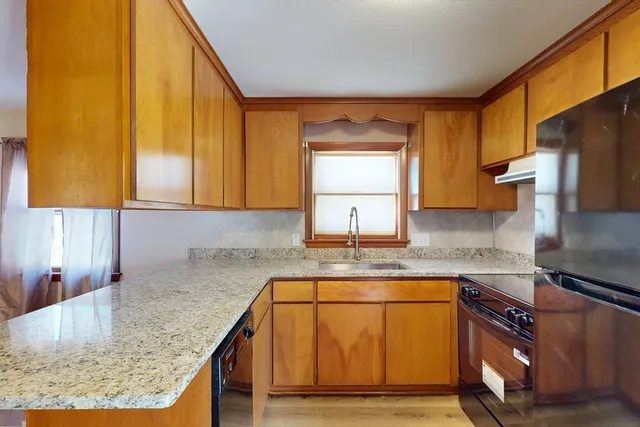 $399,000 | 141 Tracy Circle, Amherst, MA 01002