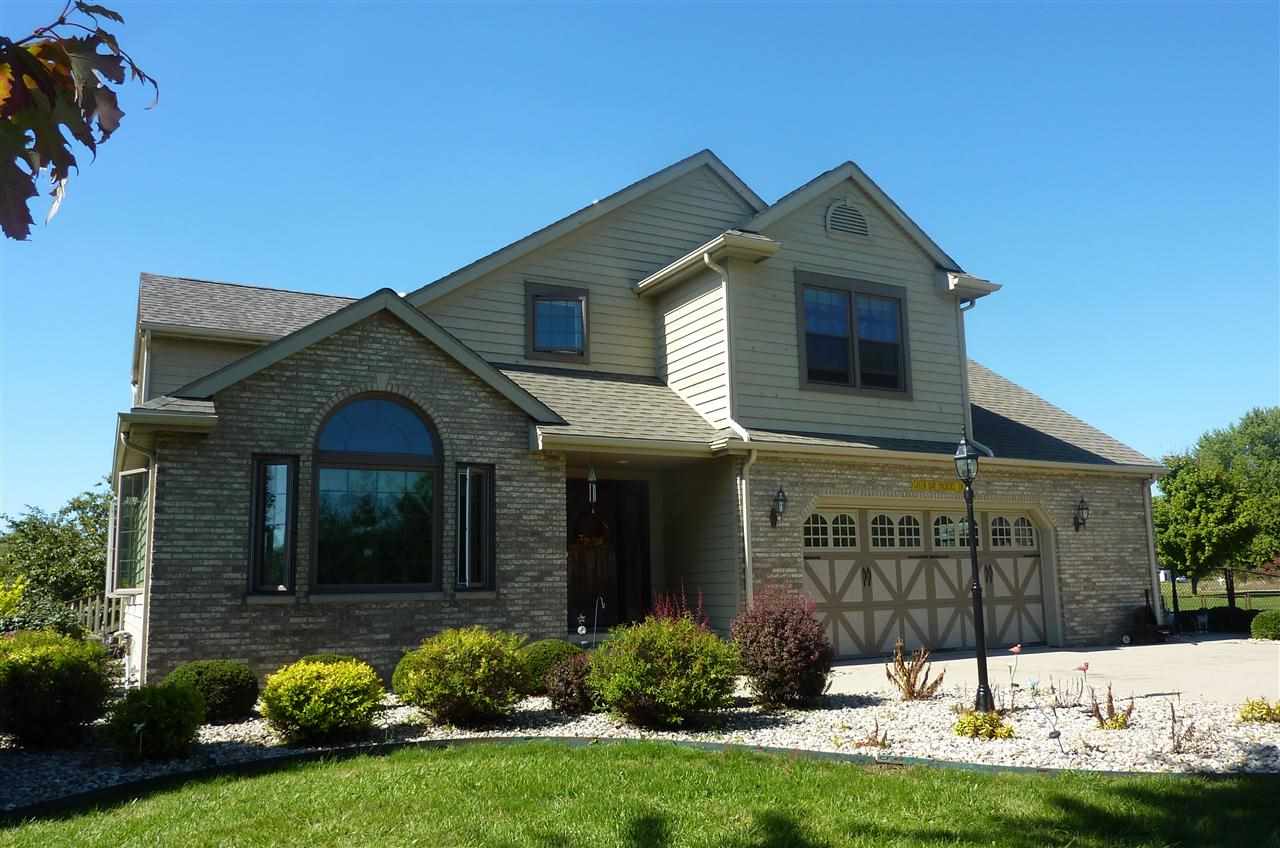 1328 Lakeview Bend Rochester, IN 46975 - Photo 1 of 30