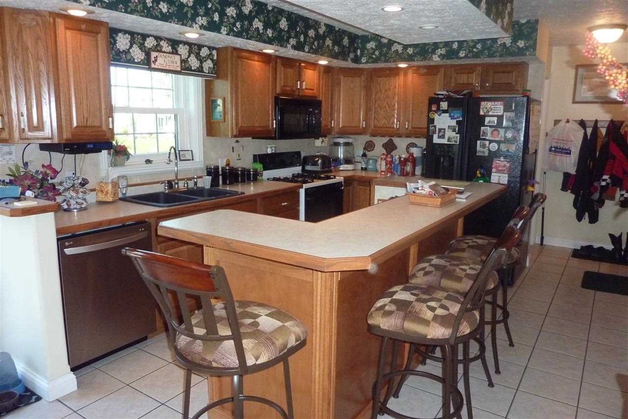 1328 Lakeview Bend Rochester, IN 46975 - Photo 6 of 30