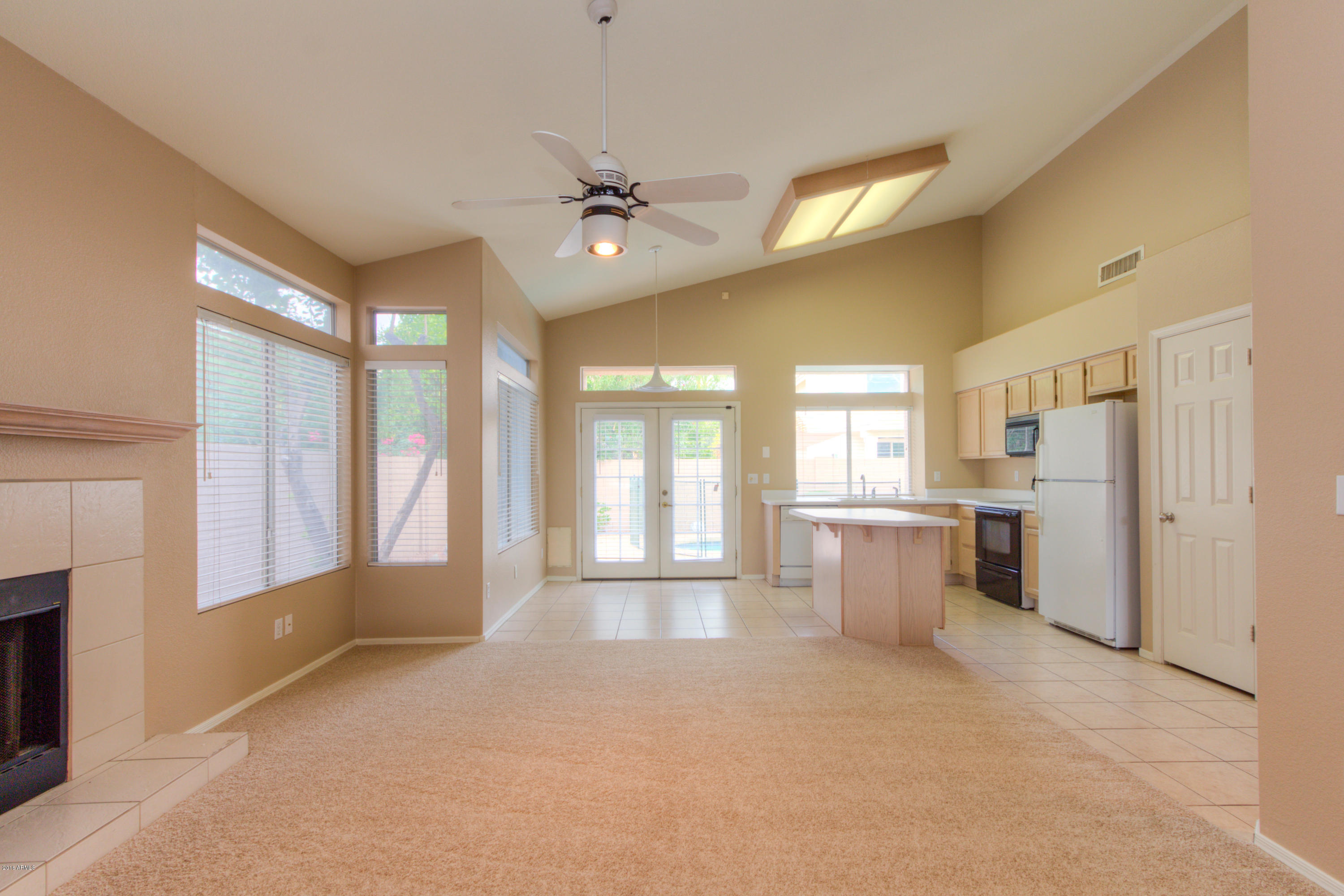 154 West El Freda Road Tempe, AZ 85284 - Photo 11 of 45 11