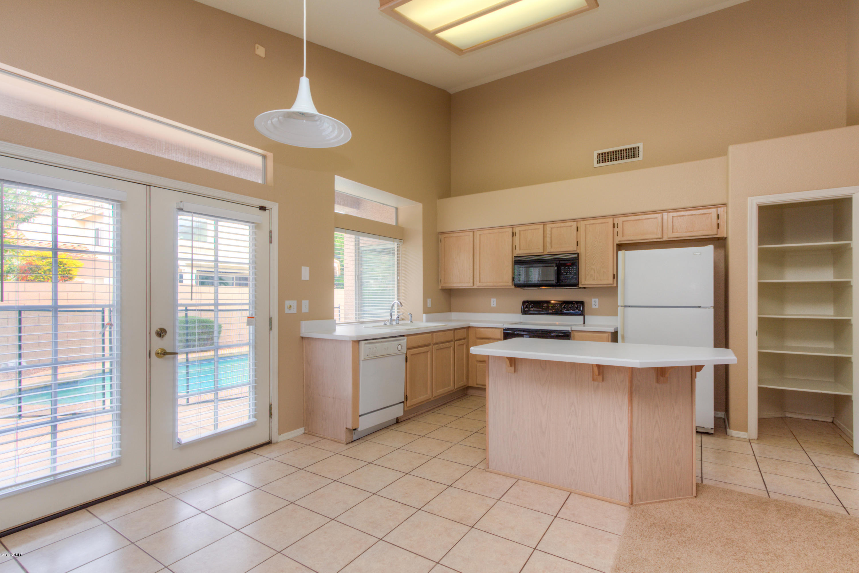 154 West El Freda Road Tempe, AZ 85284 - Photo 14 of 45 14