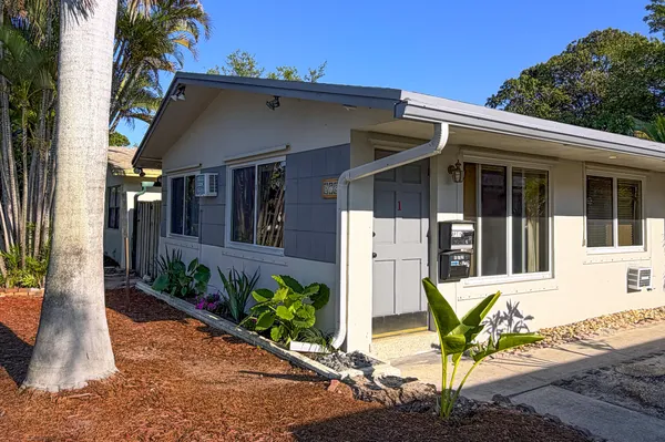 $1,700 | 872 Northeast 40th Street, Unit 1, Oakland Park, FL 33334