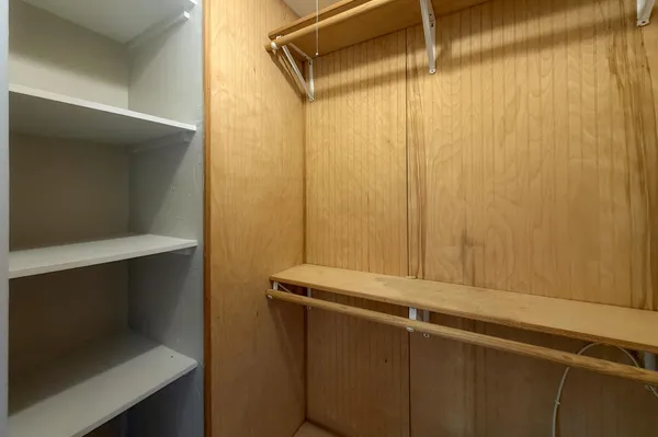 $1,700 | 872 Northeast 40th Street, Unit 1, Oakland Park, FL 33334