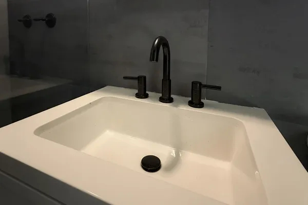 $1,700 | 872 Northeast 40th Street, Unit 1, Oakland Park, FL 33334