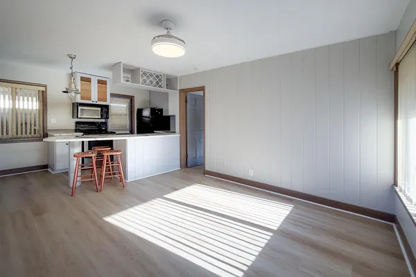 $1,700 | 872 Northeast 40th Street, Unit 1, Oakland Park, FL 33334