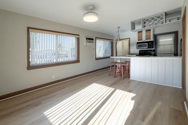 $1,700 | 872 Northeast 40th Street, Unit 1, Oakland Park, FL 33334