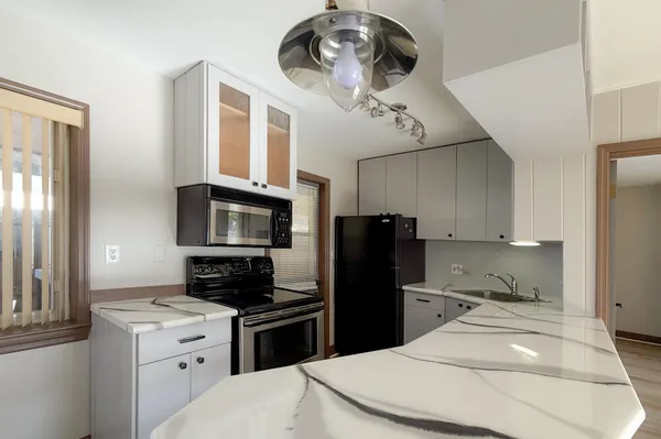 $1,700 | 872 Northeast 40th Street, Unit 1, Oakland Park, FL 33334